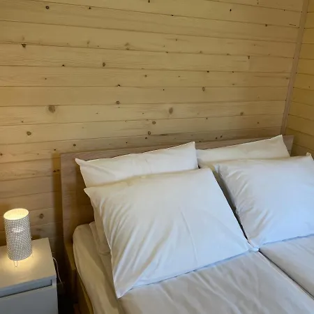 Reddoor Zator Lake Houses Екстер'єр фото